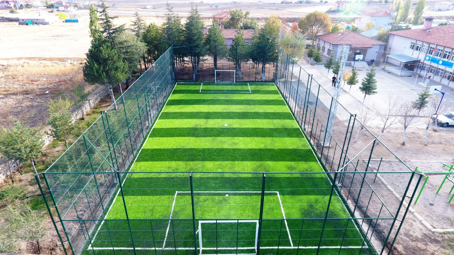 Dost Halı Saha - 3